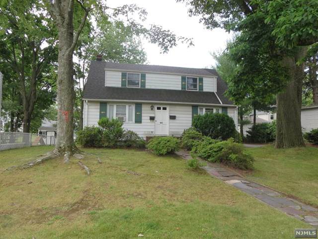 124 Hickory Avenue - Photo 1