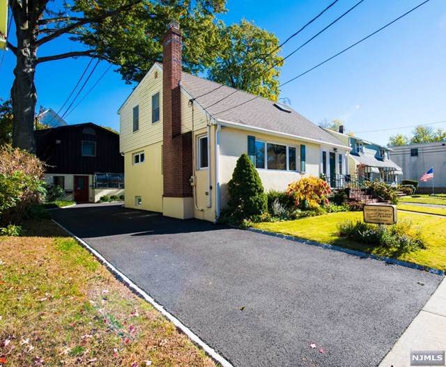 7 Irving Place - Photo 1
