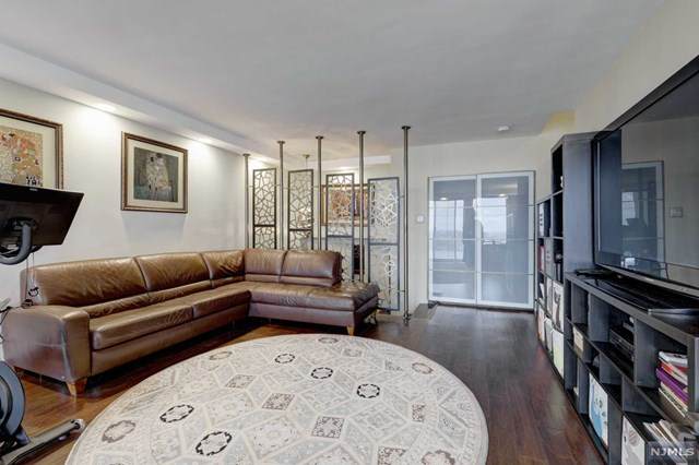 2 Horizon Road - Photo 1