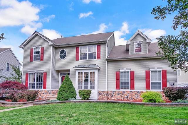 6 Skylands Boulevard - Photo 1