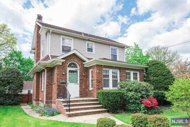 546 Linwood Avenue - Photo 1