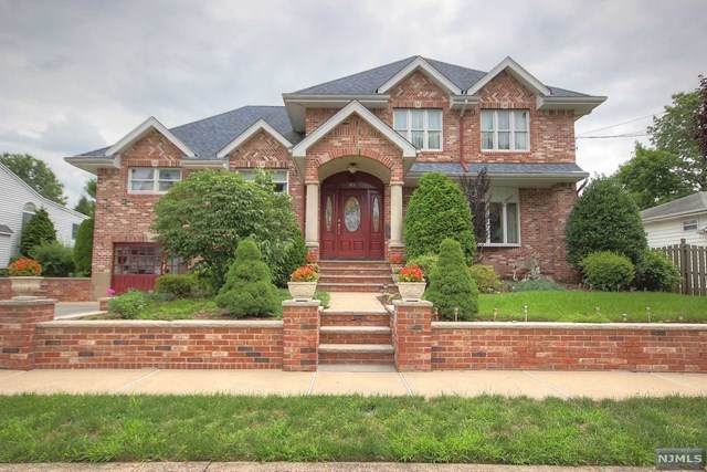 61 Beacon Street - Photo 1
