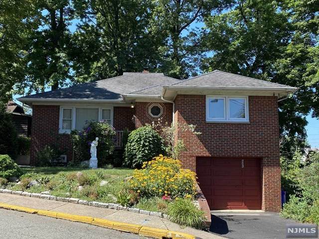 646 Oakdene Avenue - Photo 1