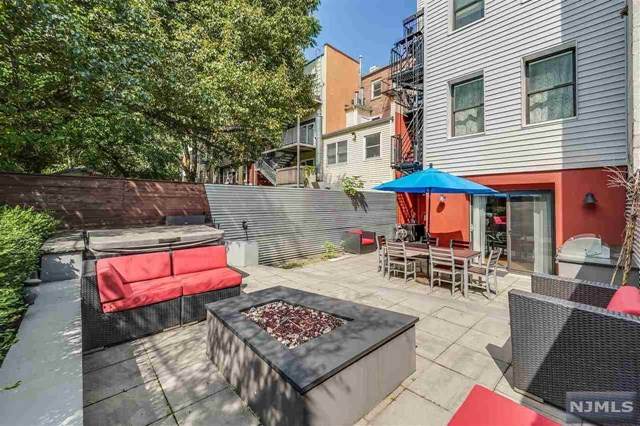 116 Bloomfield Street - Photo 1