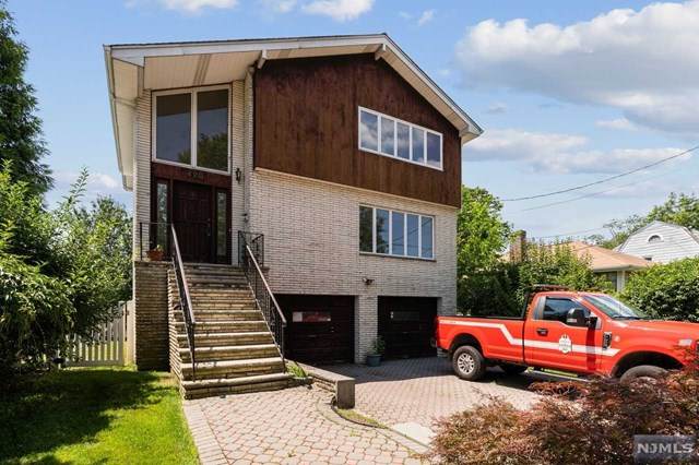 420 Hazlitt Avenue - Photo 1