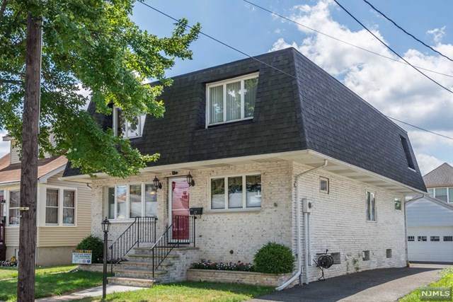 17 Pompton Avenue - Photo 1