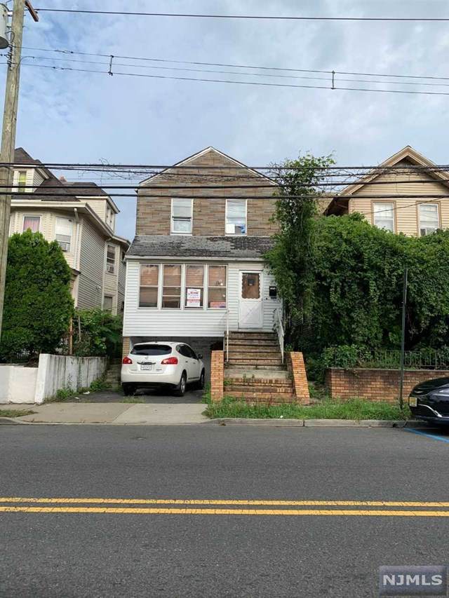 475 Stuyvesant Avenue - Photo 1