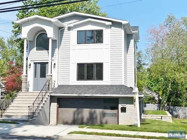 216 Jefferson Avenue - Photo 1