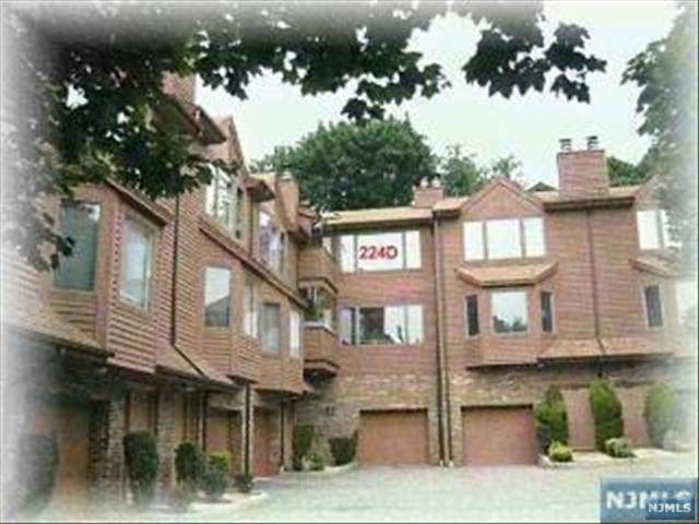 224D Washington Avenue - Photo 1