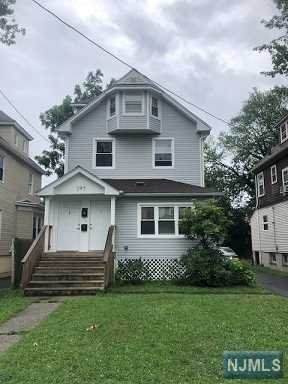 195 Stanley Place - Photo 1