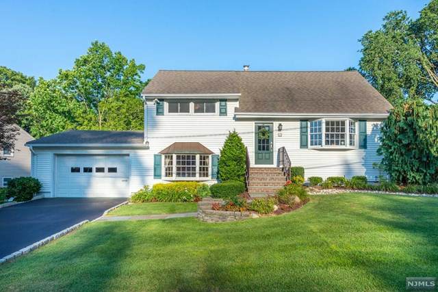 27 Emwood Avenue - Photo 1