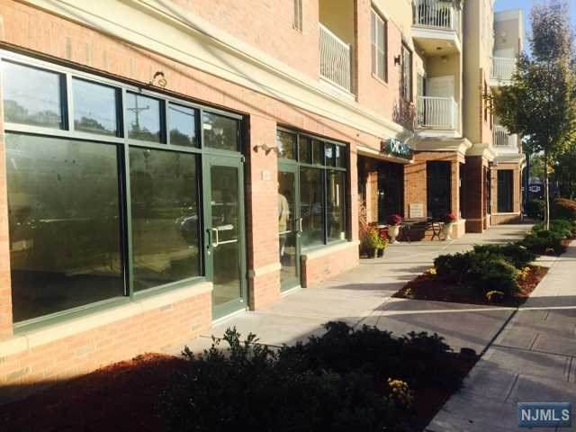 55 Emerson Plaza - Photo 1