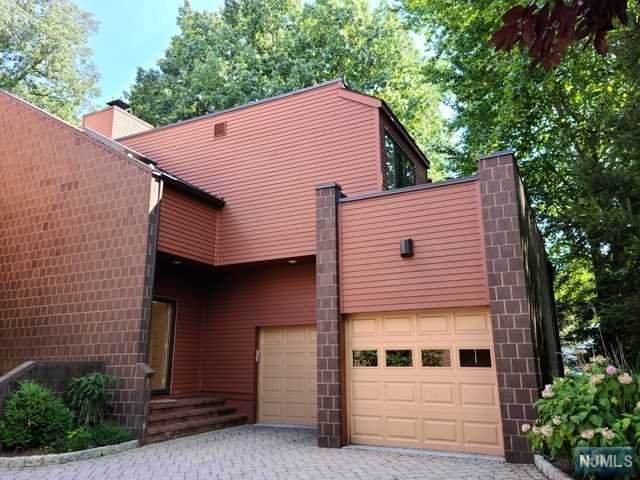 1 Oak Trail Road - Photo 1