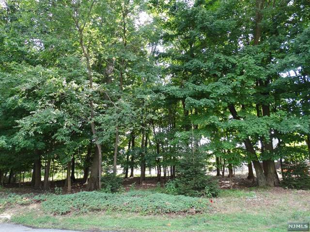 394 Lawrence Court - Photo 1