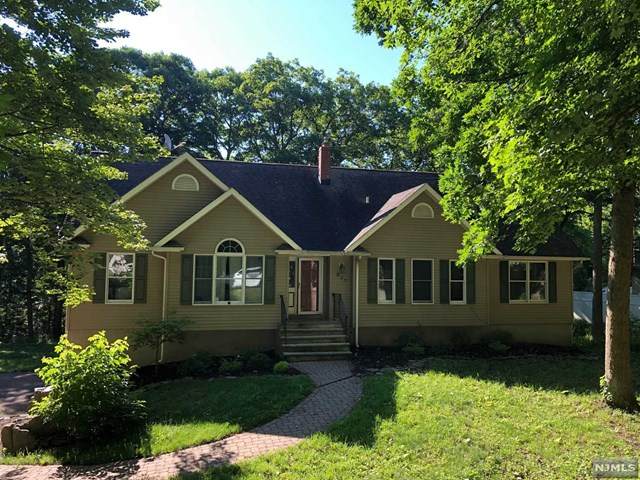 301 Darys Place - Photo 1