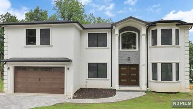 337 Maplewood Drive - Photo 1