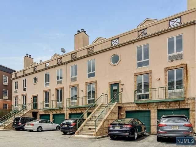 50 Pine Street - Photo 1