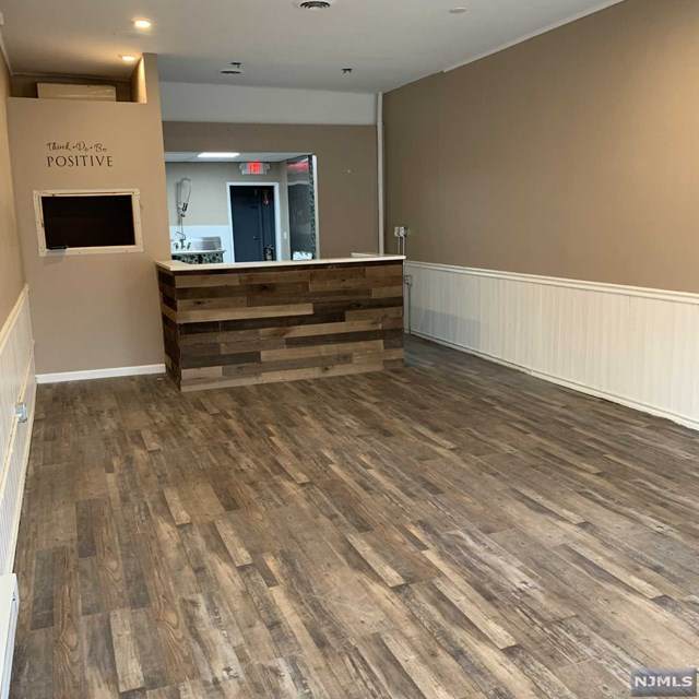 1029-1035 Broad Street - Photo 1