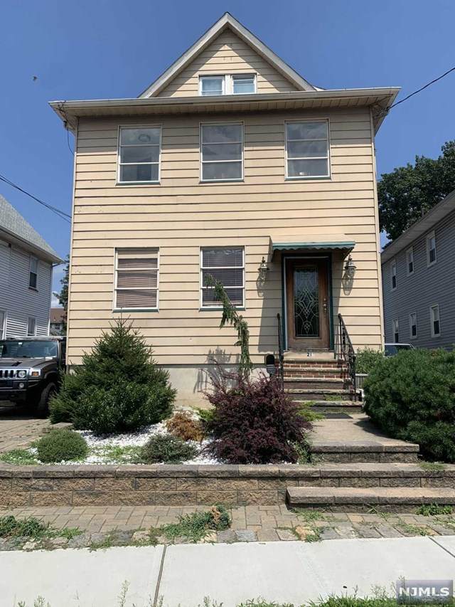 289 Carlton Avenue - Photo 1