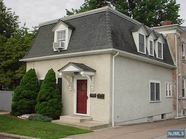 28 Greenwood Avenue - Photo 1