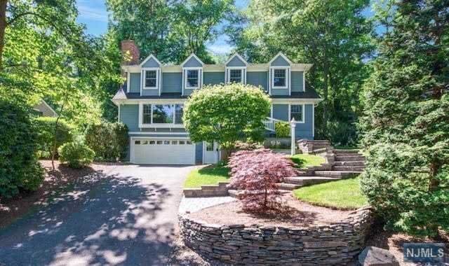 260 Hillcrest Road - Photo 1