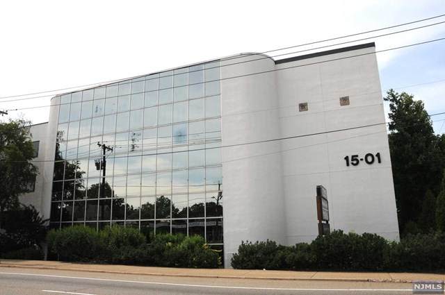 15-01 Broadway - Photo 1