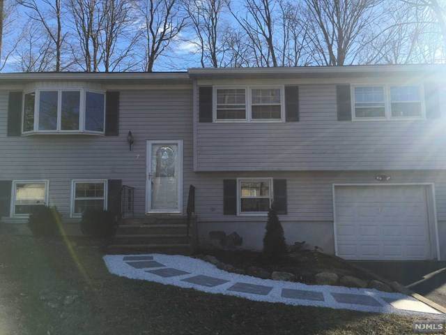 7 Greentree Road - Photo 1