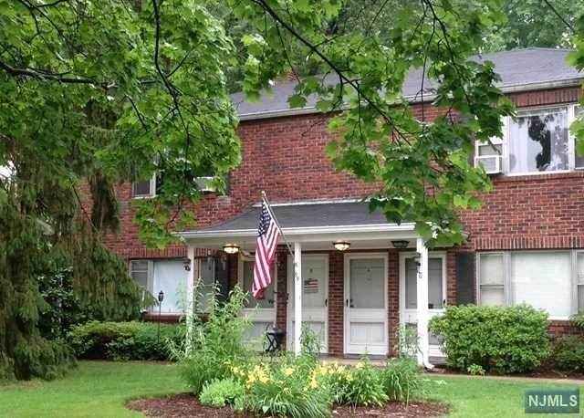 99 Arch Street - Photo 1