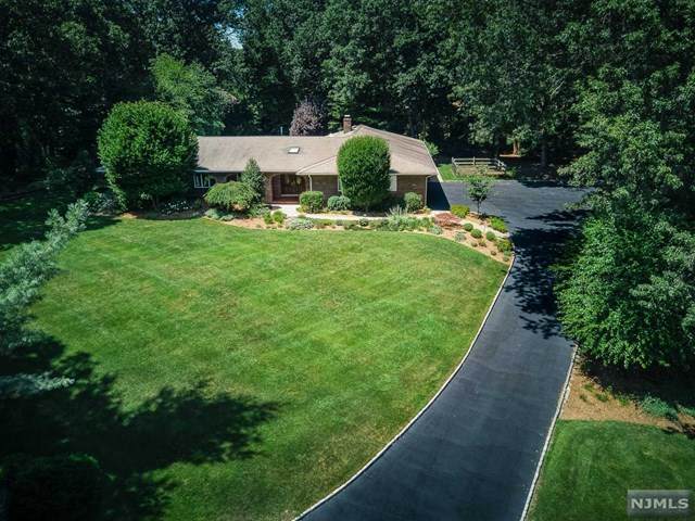 352 Hillview Terrace - Photo 1
