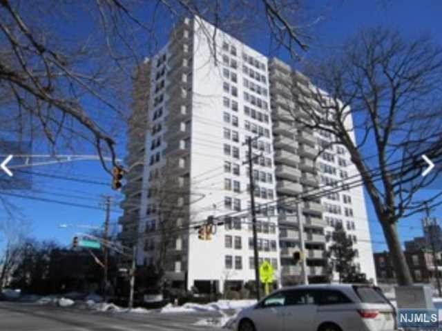 1600 Center Avenue - Photo 1