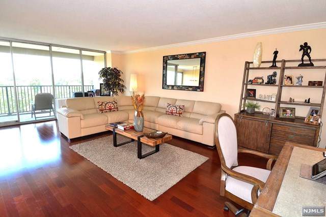 6 Horizon Road - Photo 1