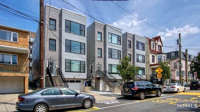 312 10th Street - Photo 1