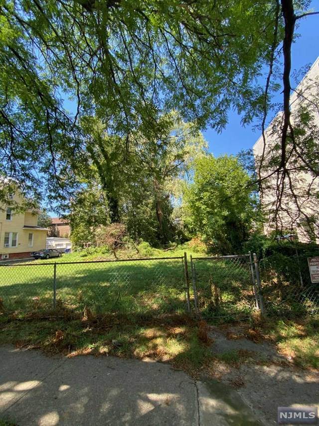265 Park Street - Photo 1