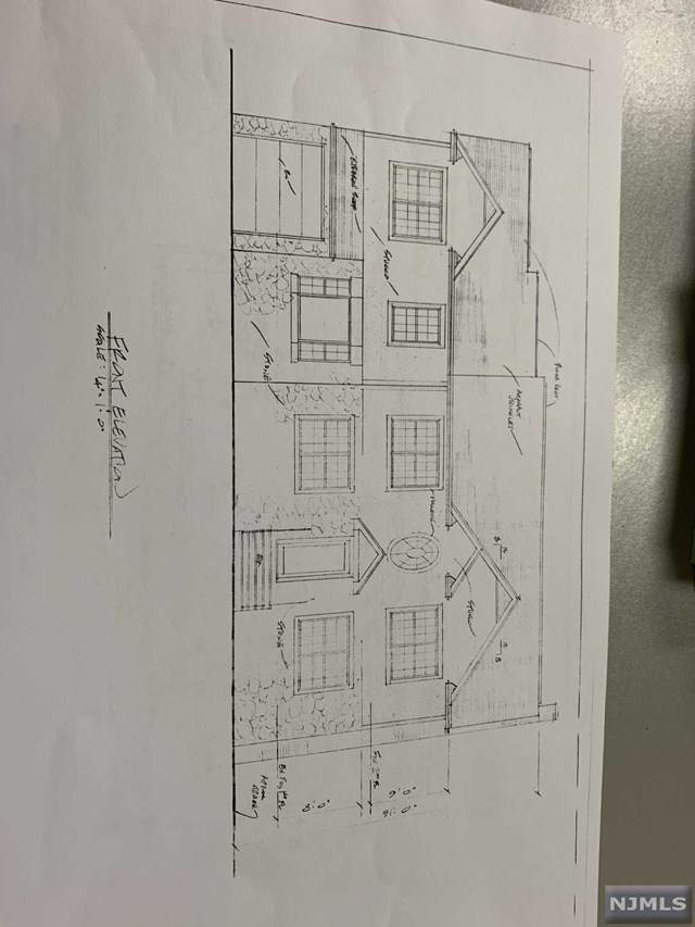 35 Oakwood Drive - Photo 1