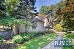 25 Laura Drive - Photo 1