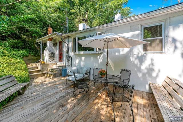 16 Brook Drive - Photo 1