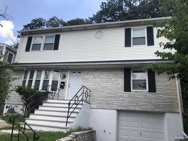 546 7th Street - Photo 1