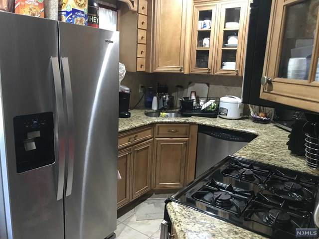 1040 Carnation Drive - Photo 1