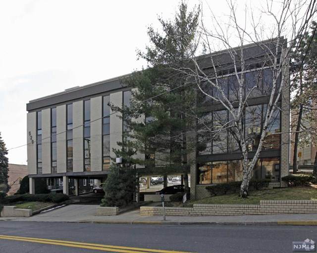 520 Main Street - Photo 1