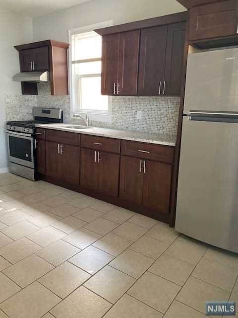205 15th Street - Photo 1