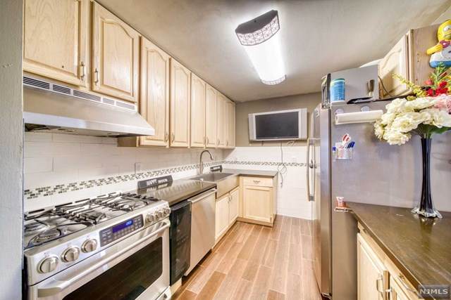 2185 Lemoine Avenue - Photo 1