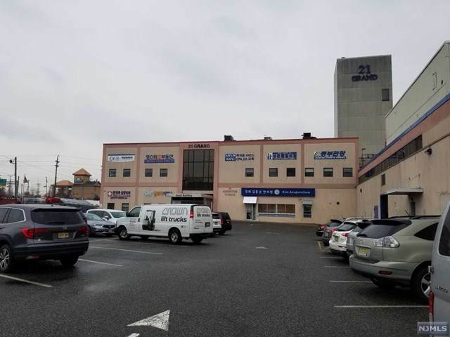 21 Grand Avenue - Photo 1