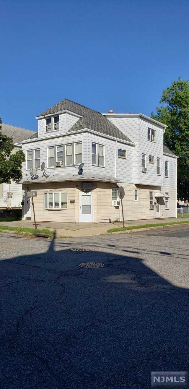 40 Van Riper Avenue - Photo 1