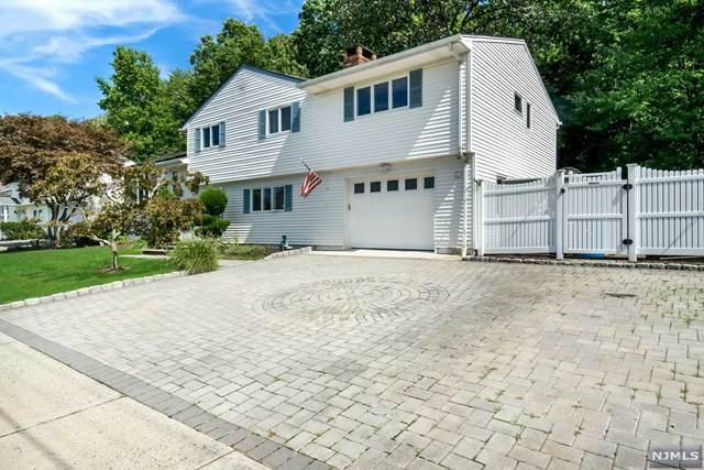189 Winifred Drive - Photo 1