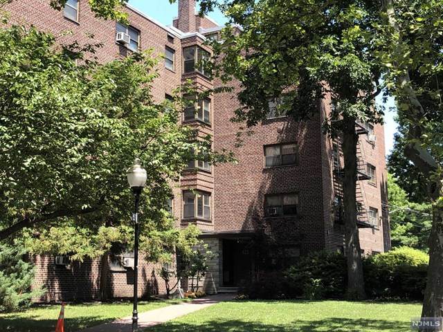 421 Park Place - Photo 1