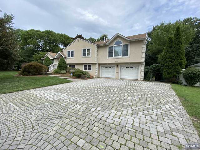800 Paramus Road - Photo 1