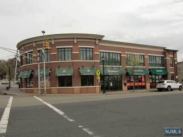 105 Dean Street - Photo 1