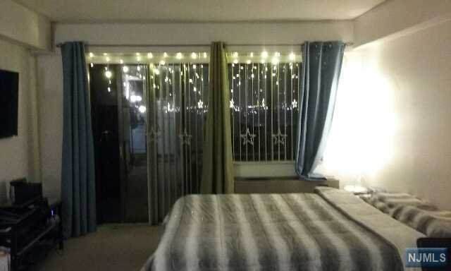 233 12th Street - Photo 1