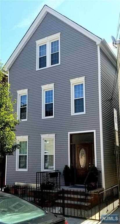 2506 West Street - Photo 1