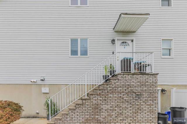 582 Broad Street - Photo 1